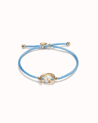Bracelet en fil bleu avec perle de coquillage plaquée or 18 carats